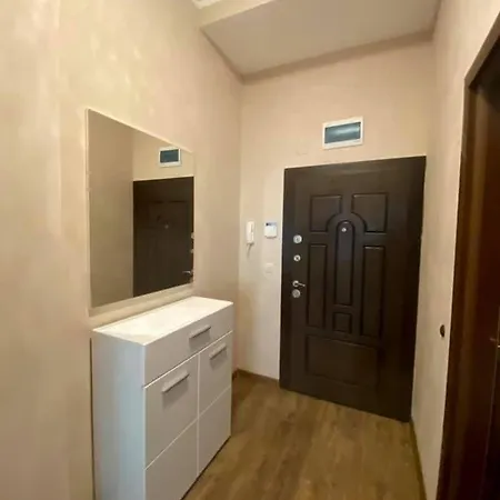 דירה 1br Flora *